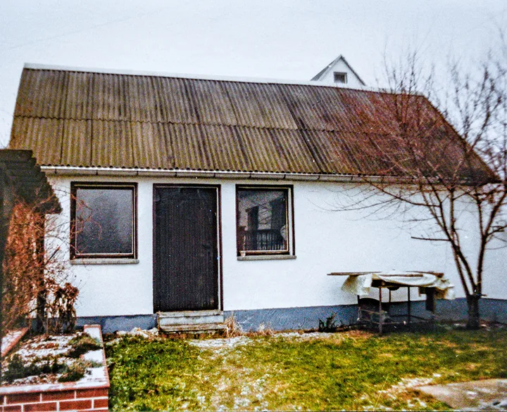 Bild von 1992, von der ersten kleinen Werkstatt und dem kleinen Büro
